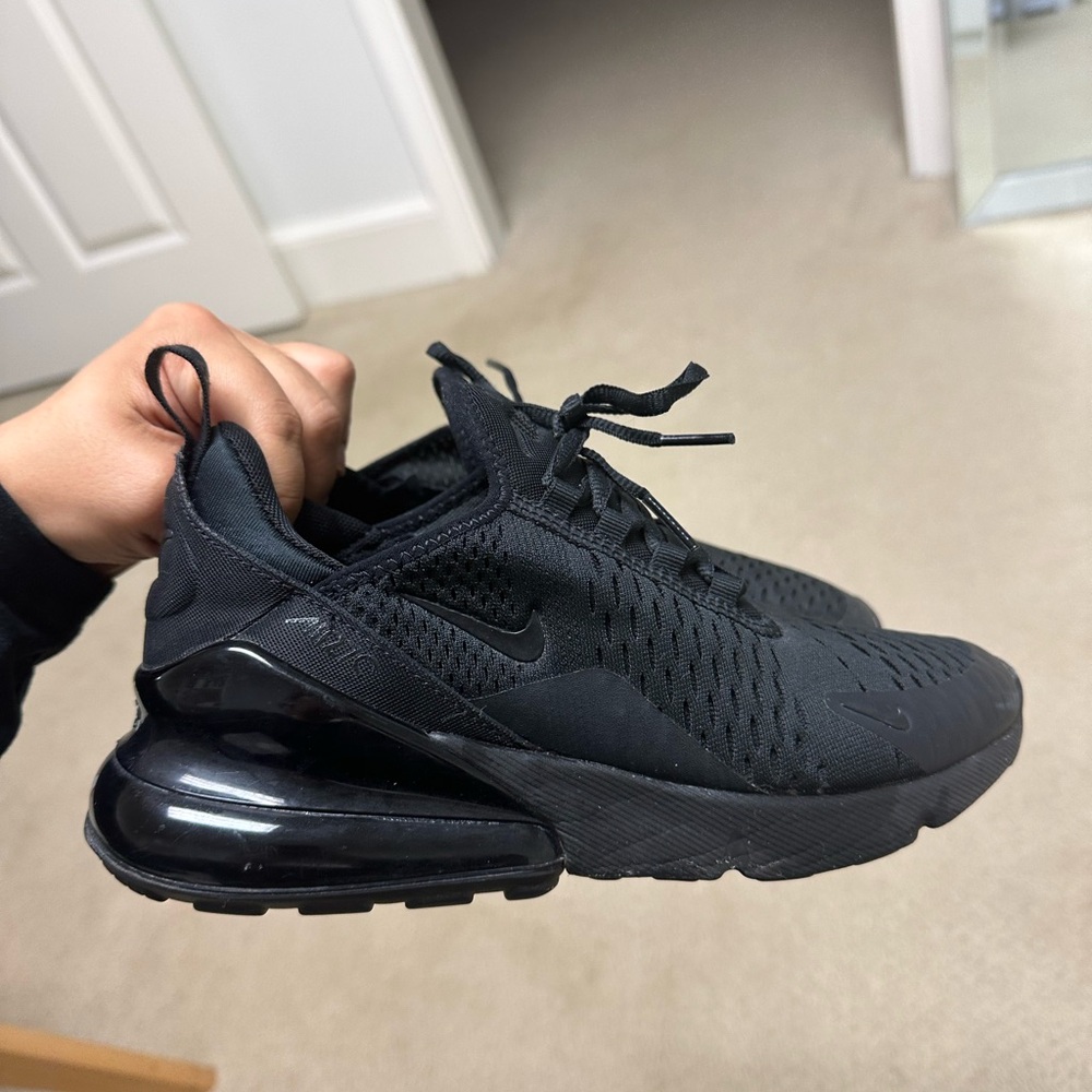 Nike Black Air Max 270 Sneakers